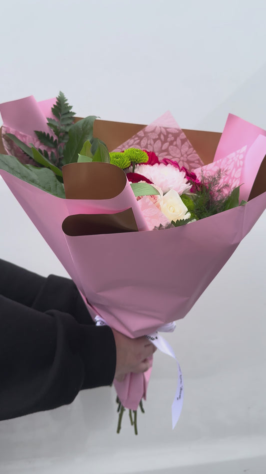 The Signature Mixed Bouquet